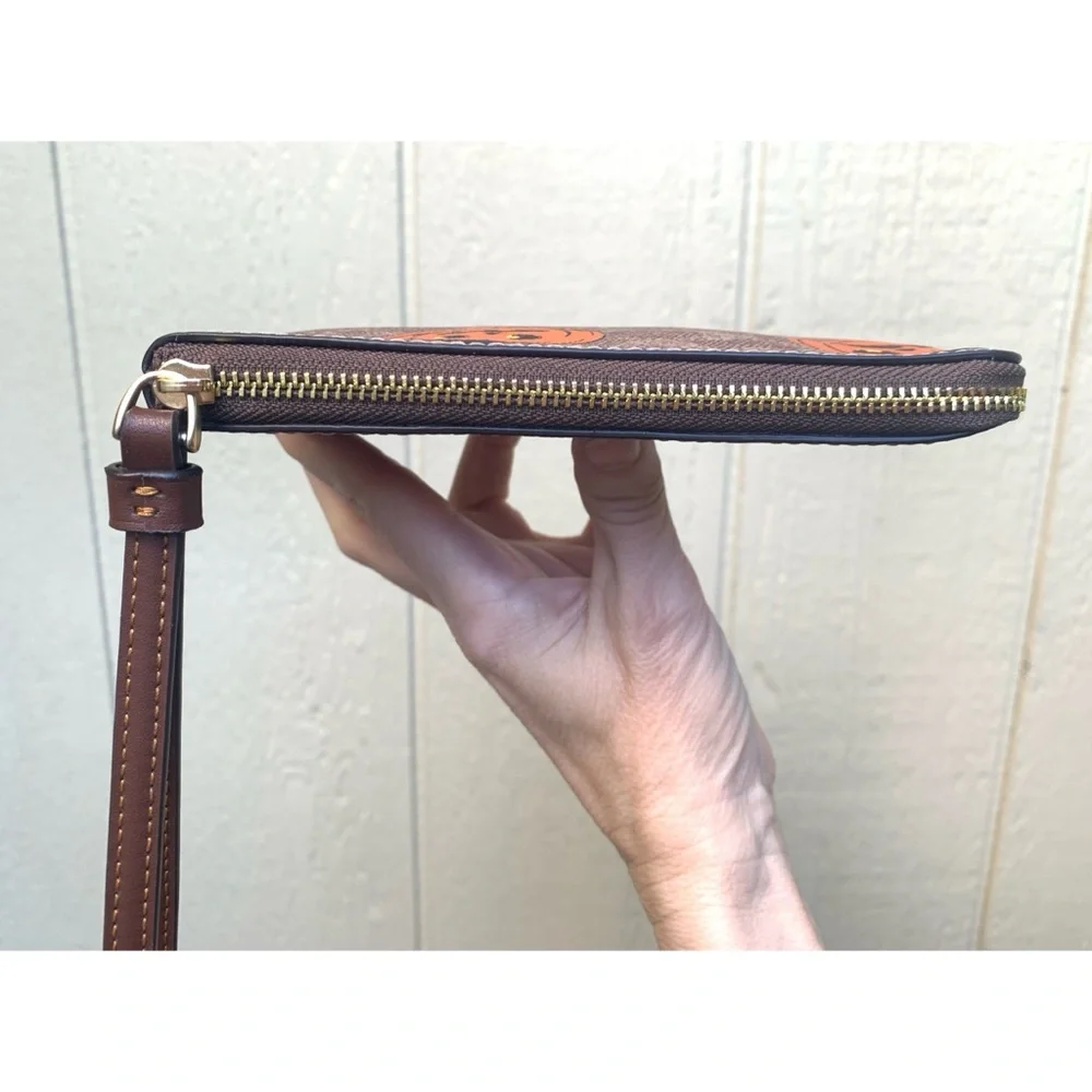 Coach Halloween Corner Zip Wristlet in Signature Canvas - Picture 3 of 11